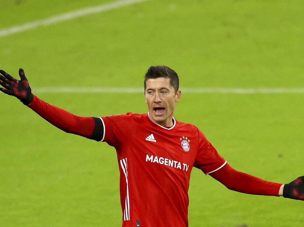Lewandowski: Treble Gelar dan Top Scorer, lalu Pemain Terbaik FIFA Lewandowski: Treble Gelar dan Top Scorer, lalu Pemain Terbaik FIFA