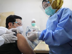 Warga Palestina Terancam Tak Dapat Akses Vaksin Gegara Israel Warga Palestina Terancam Tak Dapat Akses Vaksin Gegara Israel