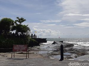 Imbas Wajib PCR di Bali, Tanah Lot Sepi Pengunjung