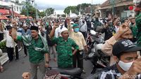 Penampakan Aksi Massa di Titik Nol Kilometer Yogyakarta