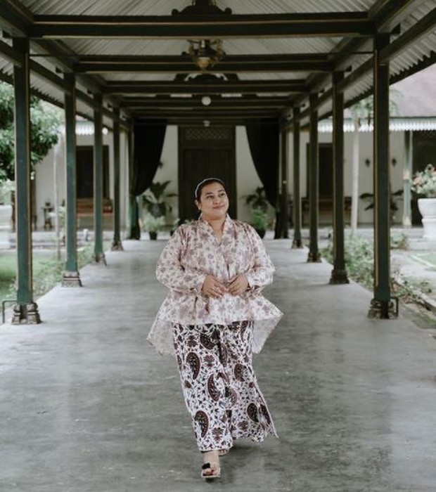 Ucita Pohan Influencer Fashion Plus Size Body Positify/Instagram Ucita Pohan Influencer Fashion Plus Size
