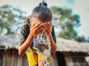 Warga NTT Menanti Kemudahan Akses Air Bersih