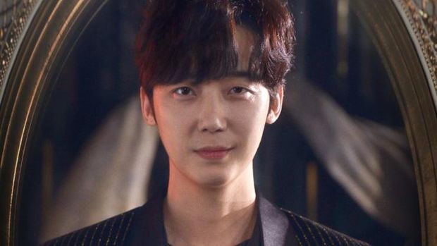 Yoon Jong-Hoon sebagai Ha Yoon-Cheol di The Penthouse