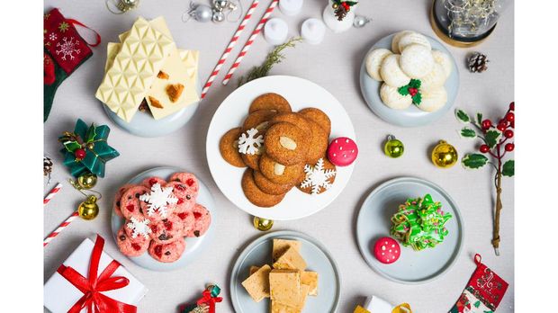 Makanan yang ditawarkan The Ritz-Carlton Pacific Place Makanan yang ditawarkan The Ritz-Carlton Pacific Place saat Natal dan Tahun Baru.