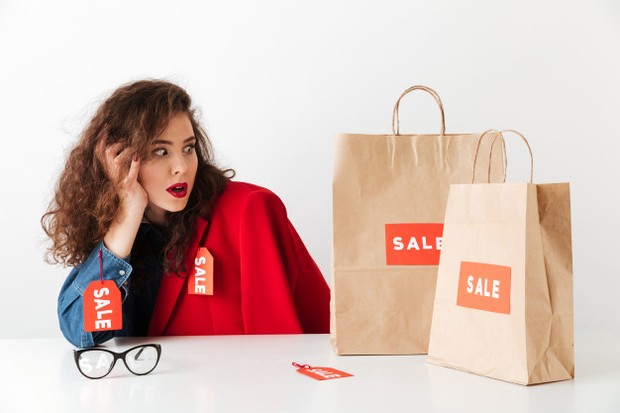 Metro Last Minute Christmas Shopping/ Freepik.com Metro Last Minute Christmas Shopping