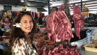 Si Cantik Pevita Pearce yang Hobi Belanja ke Pasar Tradisional