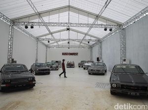 Cuci Mata di Pameran Motor dan Mobil Modifikasi Yogyakarta Cuci Mata di Pameran Motor dan Mobil Modifikasi Yogyakarta