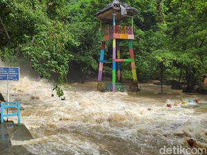 Debit Air Tinggi, Objek Wisata Alam Bantimurung Sulsel Ditutup Sementara Debit Air Tinggi, Objek Wisata Alam Bantimurung Sulsel Ditutup Sementara