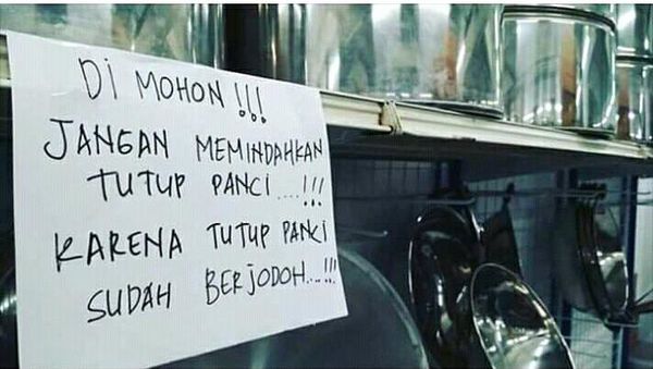 8 Pemberitahuan Nyeleneh Unfaedah Pedagang, Bikin Nyengir-nyengir Sendiri