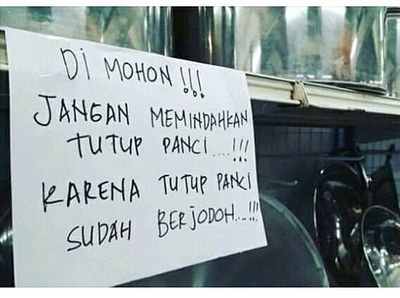 8 Pemberitahuan Nyeleneh Unfaedah Pedagang, Bikin Nyengir-nyengir Sendiri