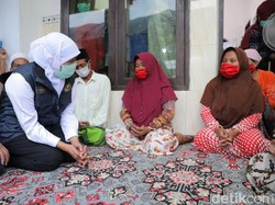 Duka Khofifah untuk Korban Hanyut Terbawa Arus Sungai saat Banjir Sampang