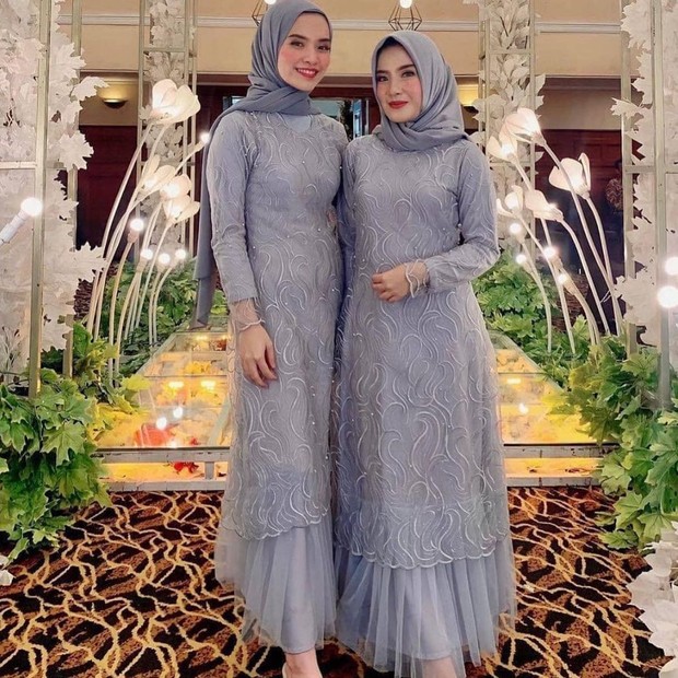 Inspirasi Dress Kebaya Cantik/sumber: www.instagram.com/inspirasi_kebaya/ Inspirasi dress kebaya cantik warna biru muda.