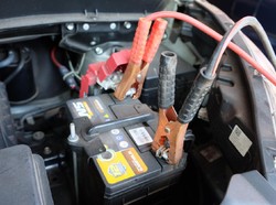 Cara Jumper Aki Mobil