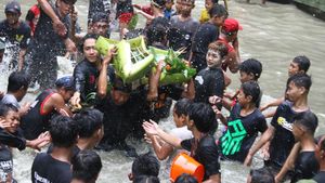 Mengenal Tradisi Keduk Beji di Ngawi