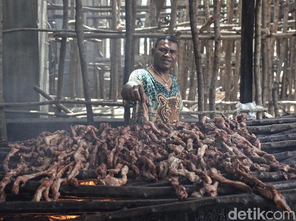 Mengintip Pembuatan Sei, Olahan Daging Khas NTT