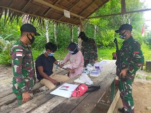 TNI Temukan Pekerja Migran Gunakan Jalur Tikus di Sambas Kalbar