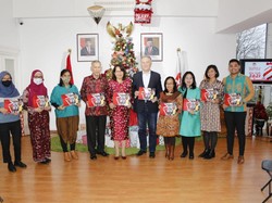 Mantan Menteri Luar Negeri Slowakia Tulis Buku Tentang Indonesia