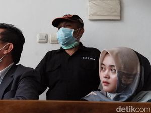 Putri Delina Sempat Sakit Gegara Kepikiran Masalah Harta Warisan Ibunya