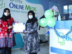Peresmian Waralaba Apotek Online Medis, Apotek Digital Zaman Now!