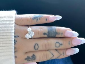 Mewah! Cincin Tunangan Ariana Grande Disebut Seharga Rp 4 Miliar