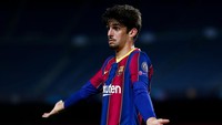 Datangnya Aguero dan Depay membuat Barcelona kini punya delapan pemain depan. Yang pertama adalah Trincao, pemuda Portugal, juga dijuluki The Next Cristiano Ronaldo. Musim lalu, pemain 21 tahun itu cuma membuat 3 gol dan 2 assist. (Foto: Eric Alonso/Getty Images)