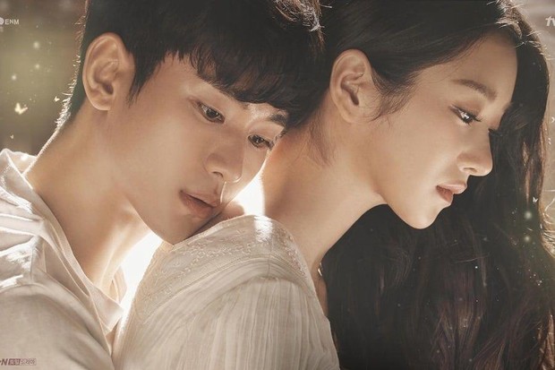 K-Drama 'It's Okat Not To Be Okay'/Sumber/Soompi K-Drama It's Okay Not To Be Okay diperankan oleh Kim Soo Hyun dan So Ye Ji.