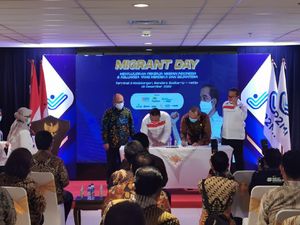 Komitmen Ditjen Imigrasi Lindungi & Layani Pekerja Migran Indonesia Komitmen Ditjen Imigrasi Lindungi & Layani Pekerja Migran Indonesia