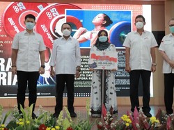 Kemenpora Beri Bonus Rp 400 Juta ke Mantan Atlet Angkat Besi Ini