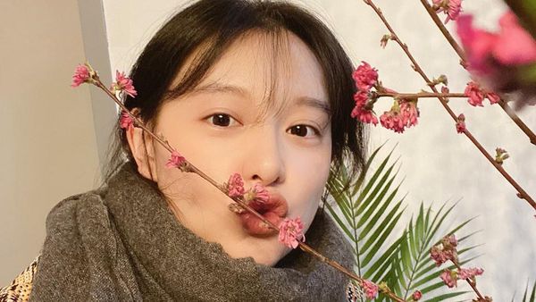 7 Potret Kim Ji Won yang Bikin Gemas!