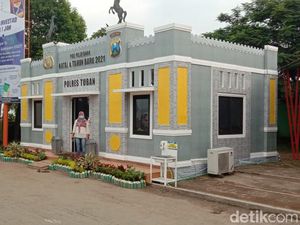 Pos Pelayanan Nataru di Tuban Gugah Warga untuk Foto-foto Pos Pelayanan Nataru di Tuban Gugah Warga untuk Foto-foto