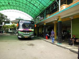 Ini Trayek Bus Terjauh di Indonesia, Jaraknya Seperti Membelah Eropa dari Barat ke Timur