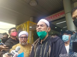 Keluarga 6 Laskar FPI Tak Pernah Beri Izin Polisi untuk Autopsi Jenazah