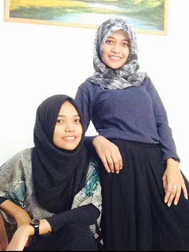 Saudara kembar Dwi Asmitasari (mitta) dan Eka Setiososari viral di TikTok