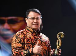 PDIP: Jokowi Sedang Tunggu Hari Baik Reshuffle Kabinet