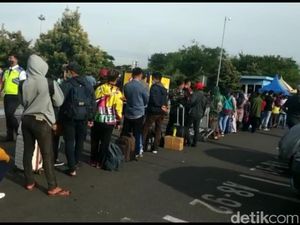 Antre Rapid Antigen di Bandara Juanda hingga Penumpang Tertinggal Pesawat