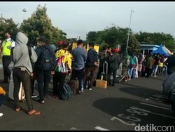 Antre Rapid Antigen di Bandara Juanda hingga Penumpang Tertinggal Pesawat
