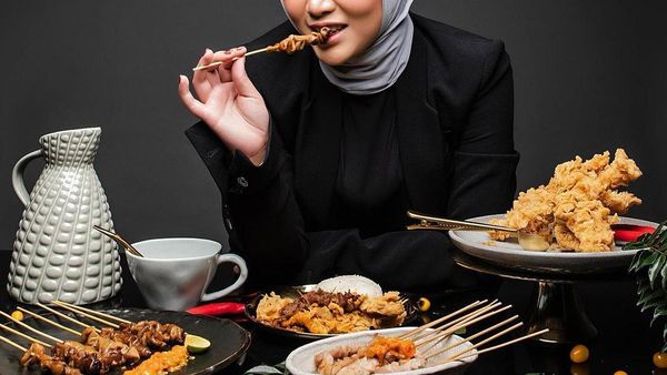 Hobi Makan dan Masak, Intip Makanan Favorit Rachel Vennya