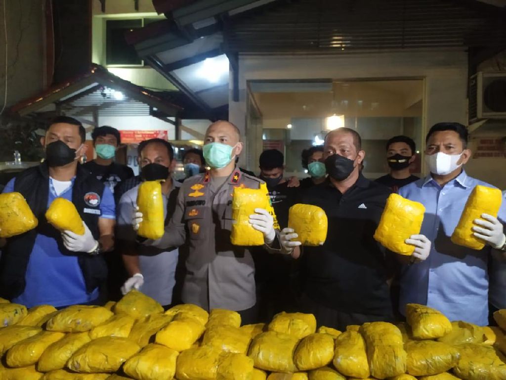 Sabu 201 Kg Dikirim ke Hotel di Petamburan, Jaringan Diintai Selama Sepekan Sabu 201 Kg Dikirim ke Hotel di Petamburan, Jaringan Diintai Selama Sepekan