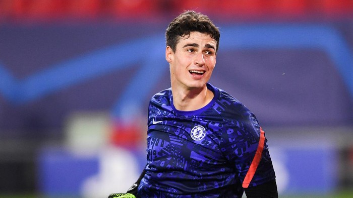 SEVILLE, SPAIN - DECEMBER 02: Kepa  of Chelsea looks on during the UEFA Champions League Group E stage match between FC Sevilla and Chelsea FC at Estadio Ramon Sanchez Pizjuan on December 02, 2020 in Seville, Spain. (Photo by David Ramos/Getty Images)