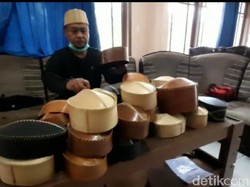 Uniknya Kerajinan Peci Bambu Karya Warga Ciamis