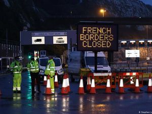 Larang Kedatangan dari Inggris, UE Gelar Rapat Darurat Bahas Varian Baru Corona