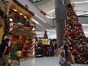Mal Bersolek Sambut Natal