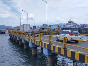 Tak Terpengaruh Wajib Rapid Test, Wisatawan Serbu Bali Lewat Banyuwangi