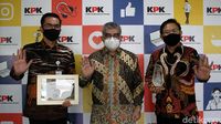 Penghargaan untuk Lembaga dengan Pengendalian Gratifikasi Terbaik