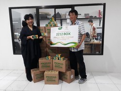 Hari Ibu, Kalbe Gaet Yayasan Anne Avantie Donasi Ribuan Promag Herbal