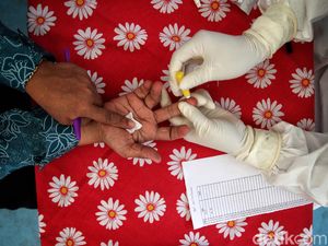 Peringati Hari Ibu, Emak-emak Ini Dapat Layanan Rapid Test Gratis