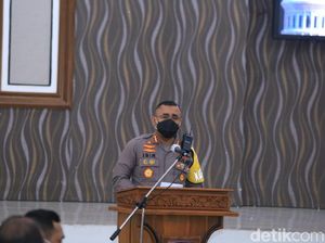 Pendistribusian Vaksin COVID-19 di Surabaya Dibahas untuk Cegah Kerumunan