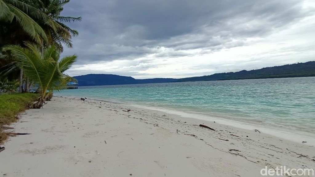 Foto: Indahnya Pulau Kaniungan, Tak Seindah Nasib Pengelolanya