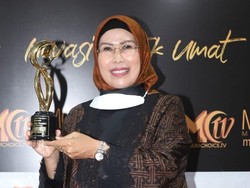 Punya Banyak Program Keagamaan, Bupati Serang Sabet Moeslim Choice Award