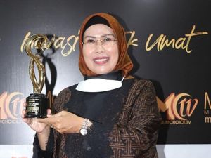 Punya Banyak Program Keagamaan, Bupati Serang Sabet Moeslim Choice Award Punya Banyak Program Keagamaan, Bupati Serang Sabet Moeslim Choice Award